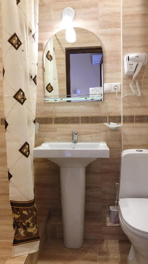 Hotel In Sukhum Sukhumi Bagian luar foto