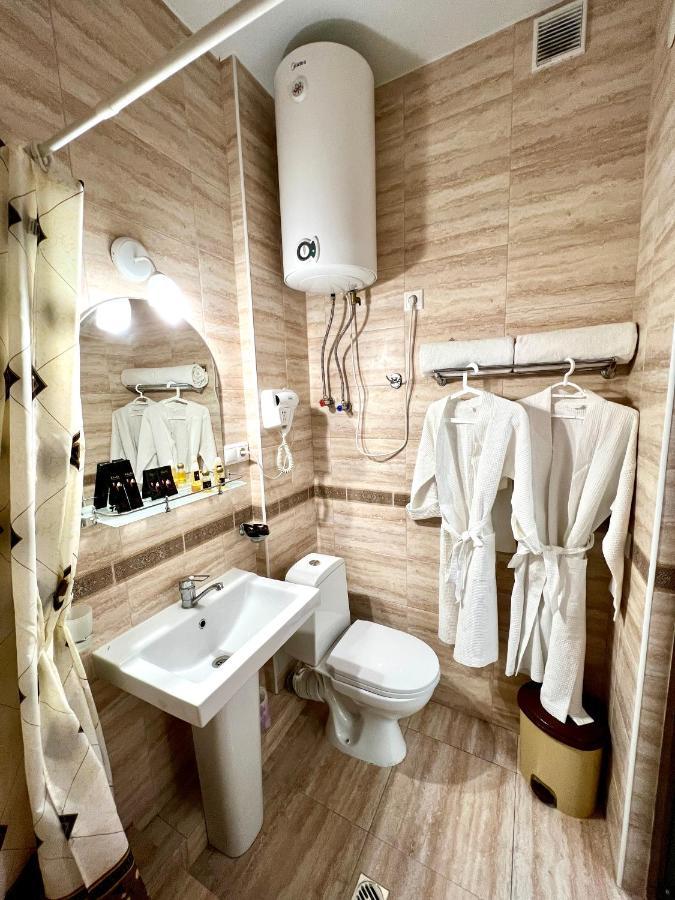 Hotel In Sukhum Sukhumi Bagian luar foto